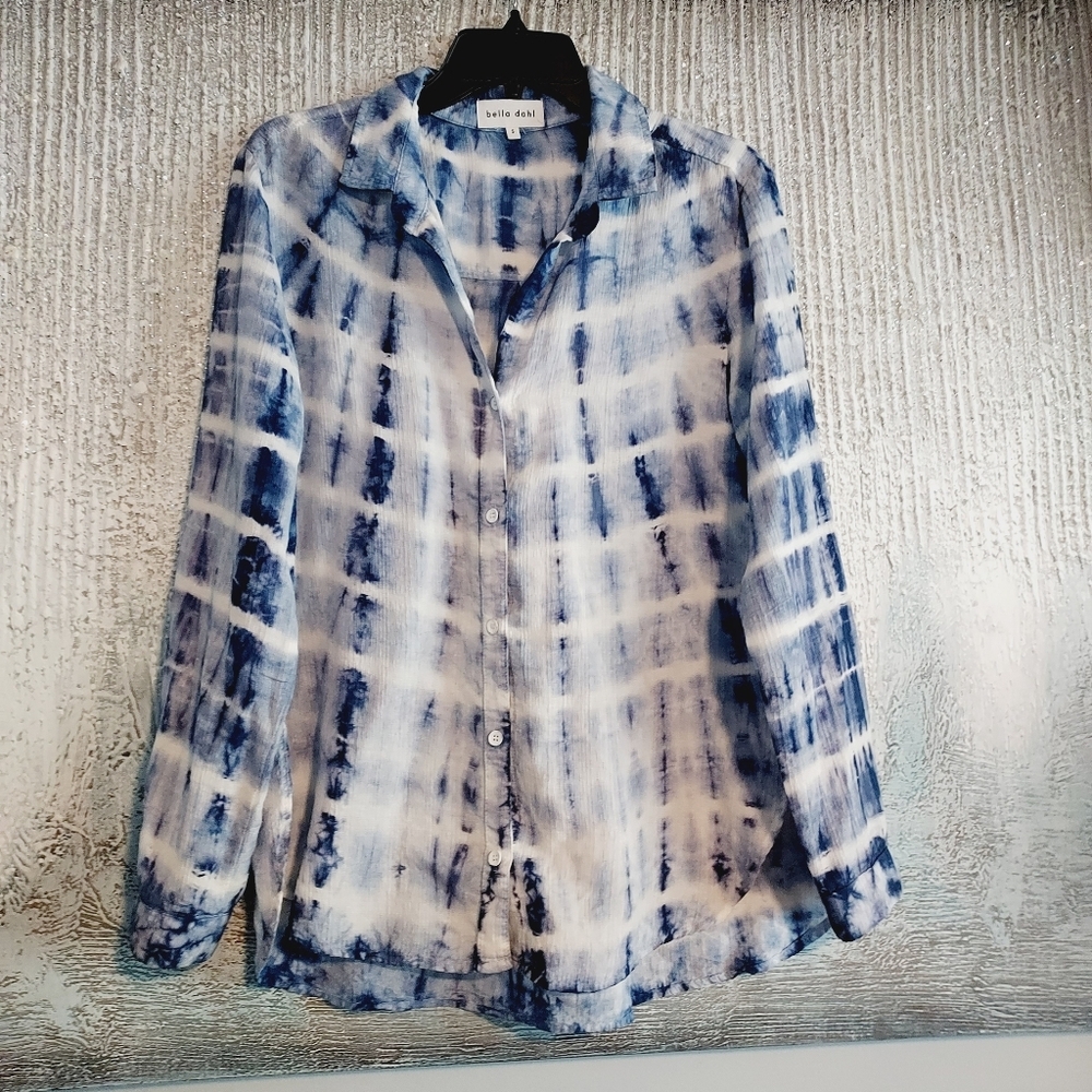 BELLA DAHL Tie dye Button Down Shirt high low Sz-S